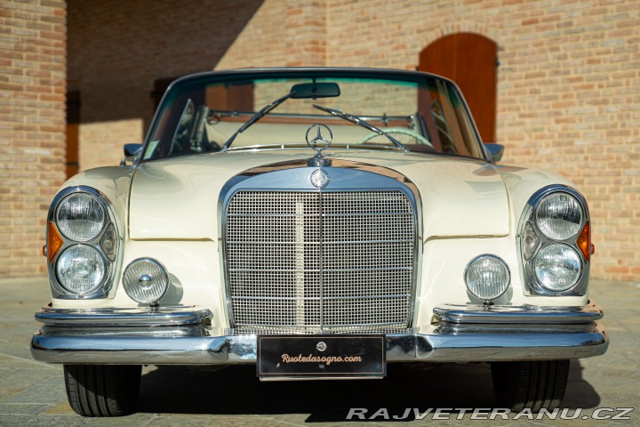 Mercedes-Benz 250 SE CABRIOLET 1968