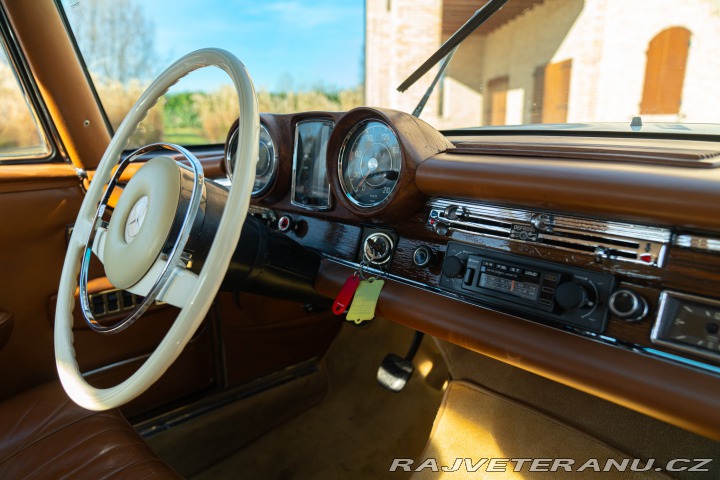 Mercedes-Benz 250 SE CABRIOLET 1968