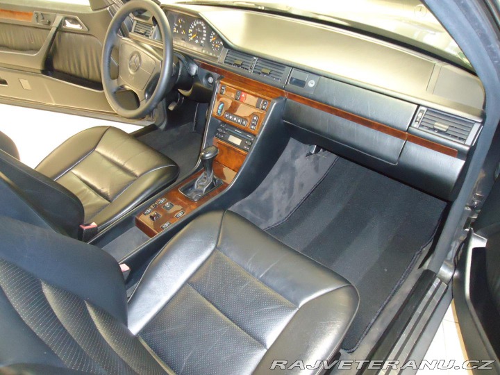Mercedes-Benz 300 124 300 CE 24V Cabrio. 1994