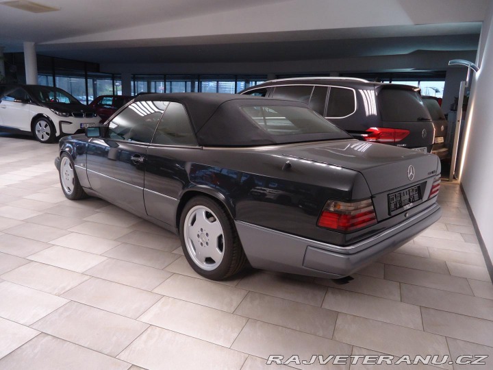 Mercedes-Benz 300 124 300 CE 24V Cabrio. 1994