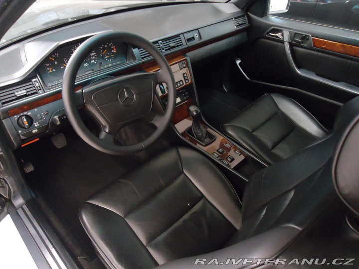 Mercedes-Benz 300 124 300 CE 24V Cabrio. 1994