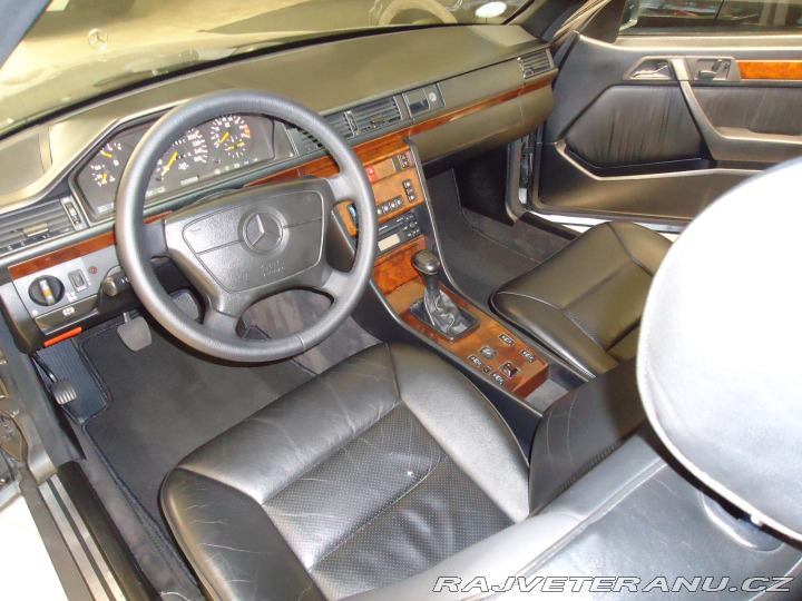 Mercedes-Benz 300 124 300 CE 24V Cabrio. 1994