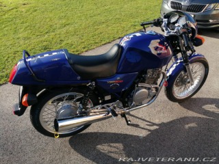 Honda Ostatní modely XBR 500 PC 15 1986