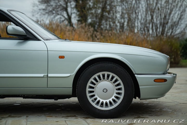 Jaguar XJ XJ8 3.2 1997