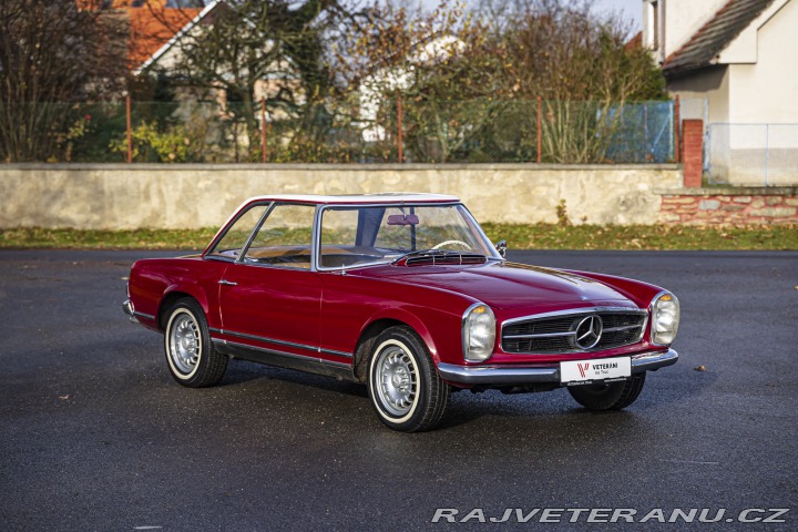 Mercedes-Benz 230 SL W113 Pagoda 1964