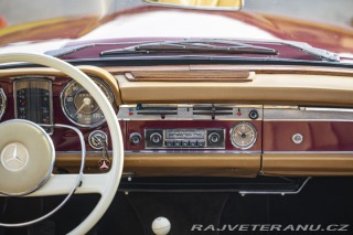Mercedes-Benz 230 SL W113 Pagoda 1964