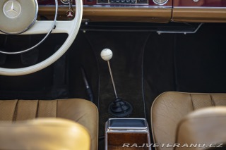 Mercedes-Benz 230 SL W113 Pagoda 1964