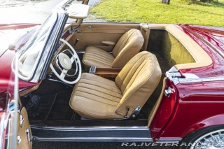 Mercedes-Benz 230 SL W113 Pagoda 1964