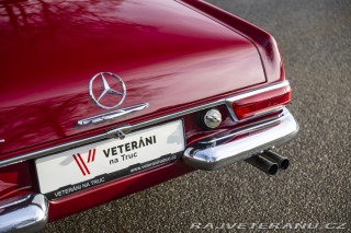 Mercedes-Benz 230 SL W113 Pagoda 1964