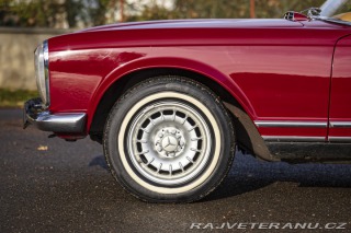 Mercedes-Benz 230 SL W113 Pagoda 1964