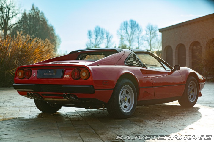Ferrari 208 GTS TURBO 1983