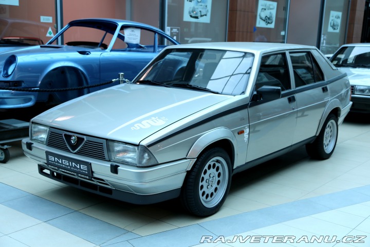 Alfa Romeo 75 Turbo 1986