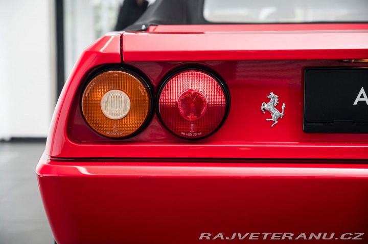 Ferrari Mondial T 1992