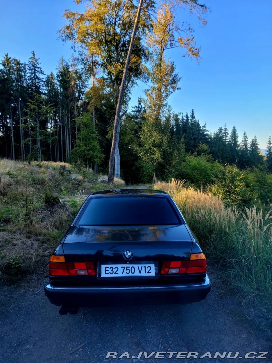 BMW 7 750i E32 V12 1990