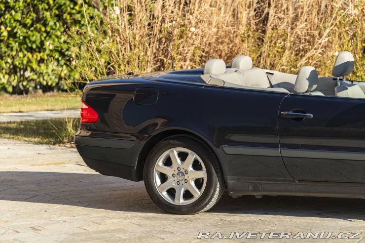 Mercedes-Benz CLK 230 CABRIOLET 2002