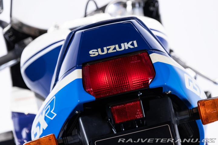 Suzuki GSX GSXR 750 1988