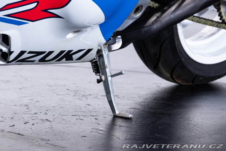 Suzuki GSX GSXR 750 1988