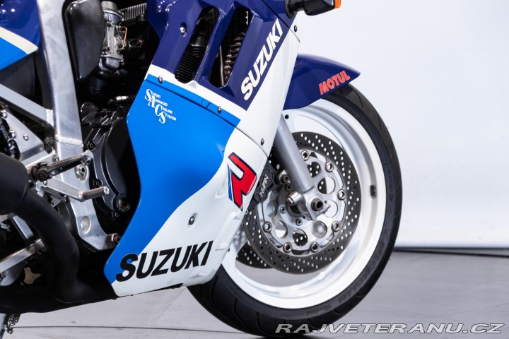 Suzuki GSX GSXR 750 1988