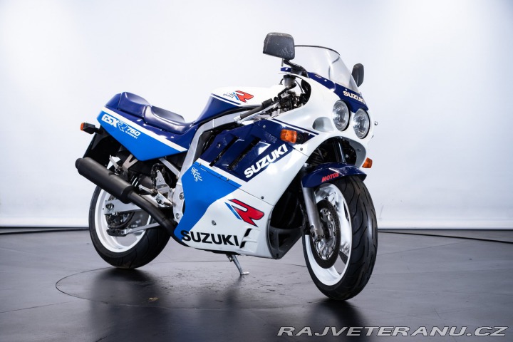 Suzuki GSX GSXR 750 1988