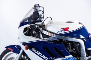 Suzuki GSX GSXR 750 1988