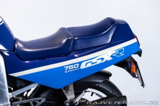 Suzuki GSX GSXR 750 1988