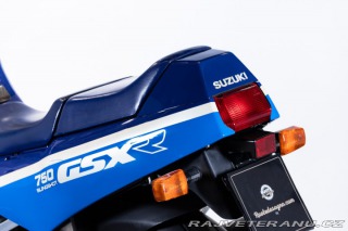 Suzuki GSX GSXR 750 1988
