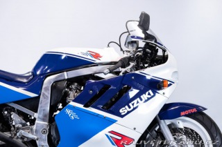 Suzuki GSX GSXR 750 1988