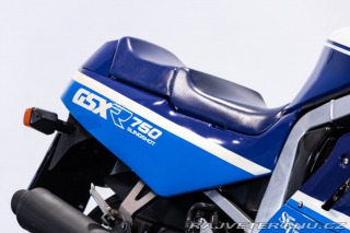 Suzuki GSX GSXR 750 1988