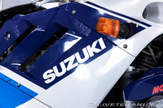 Suzuki GSX GSXR 750 1988