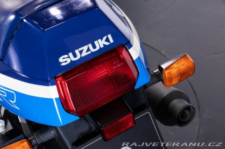 Suzuki GSX GSXR 750 1988
