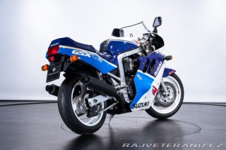 Suzuki GSX GSXR 750 1988