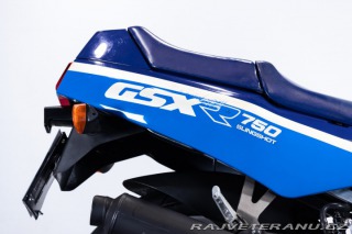 Suzuki GSX GSXR 750 1988