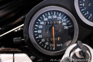 Suzuki GSX GSXR 750 1988