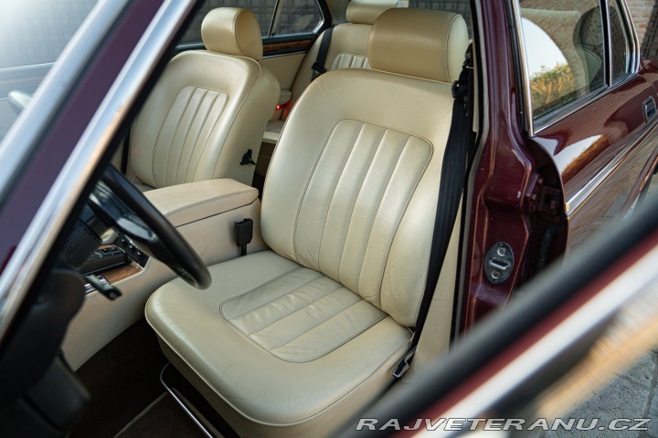 Daimler Ostatní modely XJ DOUBLE SIX 1988