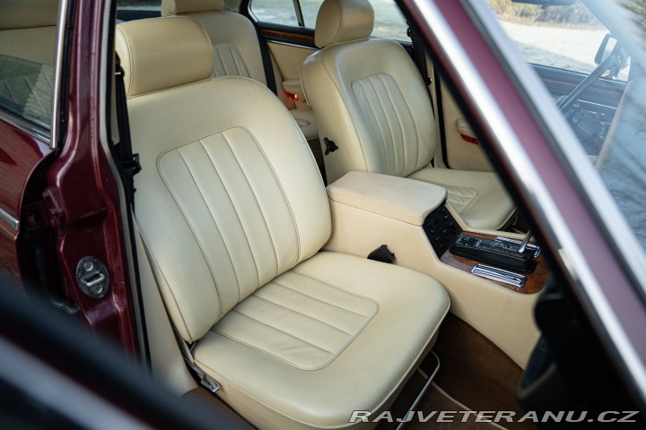 Daimler Ostatní modely XJ DOUBLE SIX 1988