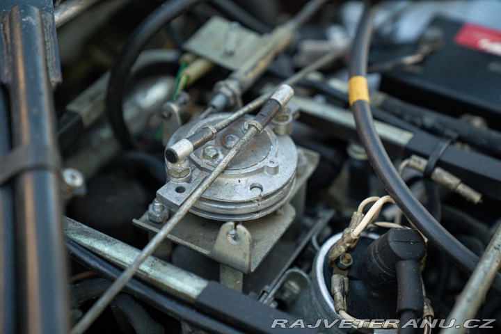 Daimler Ostatní modely XJ DOUBLE SIX 1988