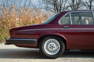 Daimler Ostatní modely XJ DOUBLE SIX 1988