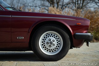 Daimler Ostatní modely XJ DOUBLE SIX 1988