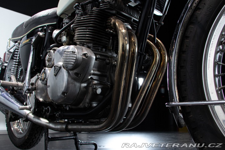 Triumph Trident T160 TRIDENT 1975