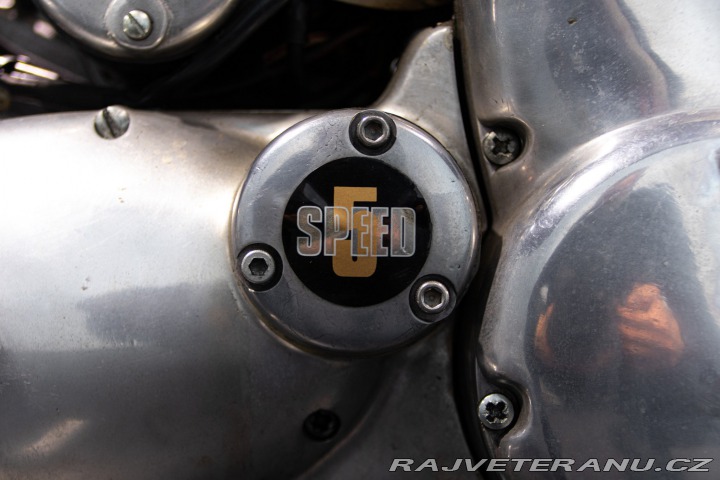 Triumph Trident T160 TRIDENT 1975