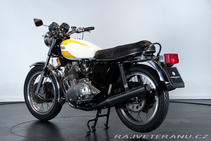 Triumph Trident T160 TRIDENT 1975