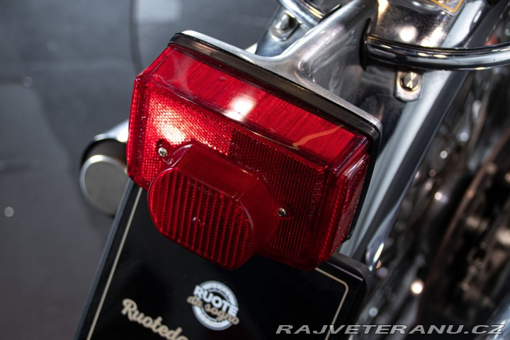 Triumph Trident T160 TRIDENT 1975