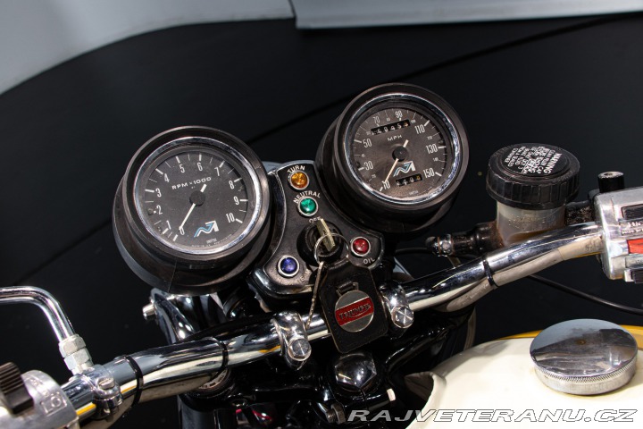 Triumph Trident T160 TRIDENT 1975