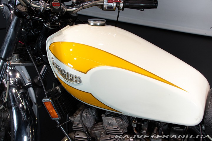 Triumph Trident T160 TRIDENT 1975