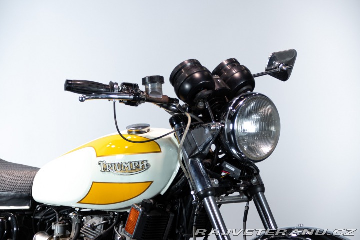 Triumph Trident T160 TRIDENT 1975