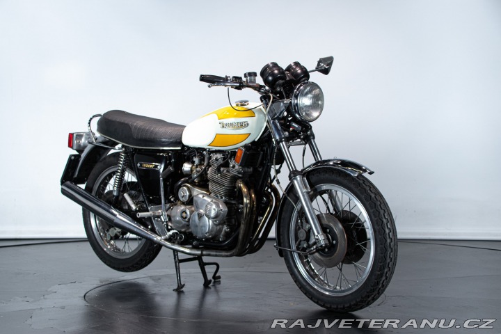 Triumph Trident T160 TRIDENT 1975