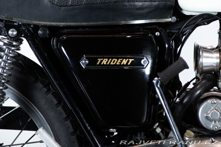 Triumph Trident T160 TRIDENT 1975