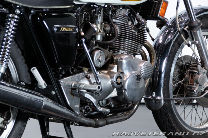 Triumph Trident T160 TRIDENT 1975