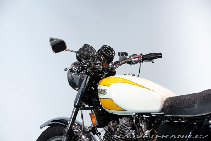 Triumph Trident T160 TRIDENT 1975