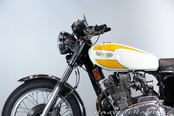 Triumph Trident T160 TRIDENT 1975